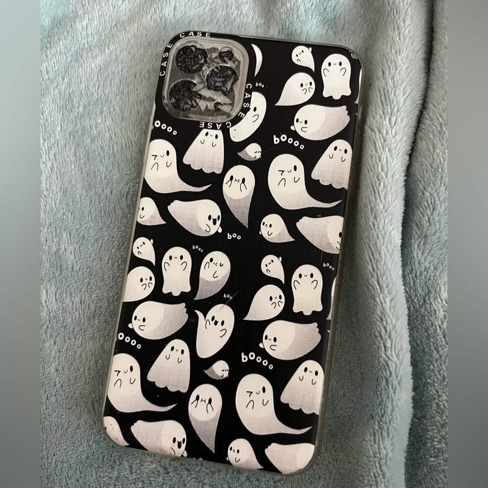 10 Iphone 11 Pro Max phone cases, slightly used great condition